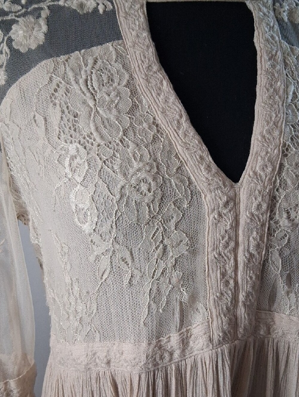 American Eagle Outfitters Cream Lace Peasant Tunic - Picture 4 of 9